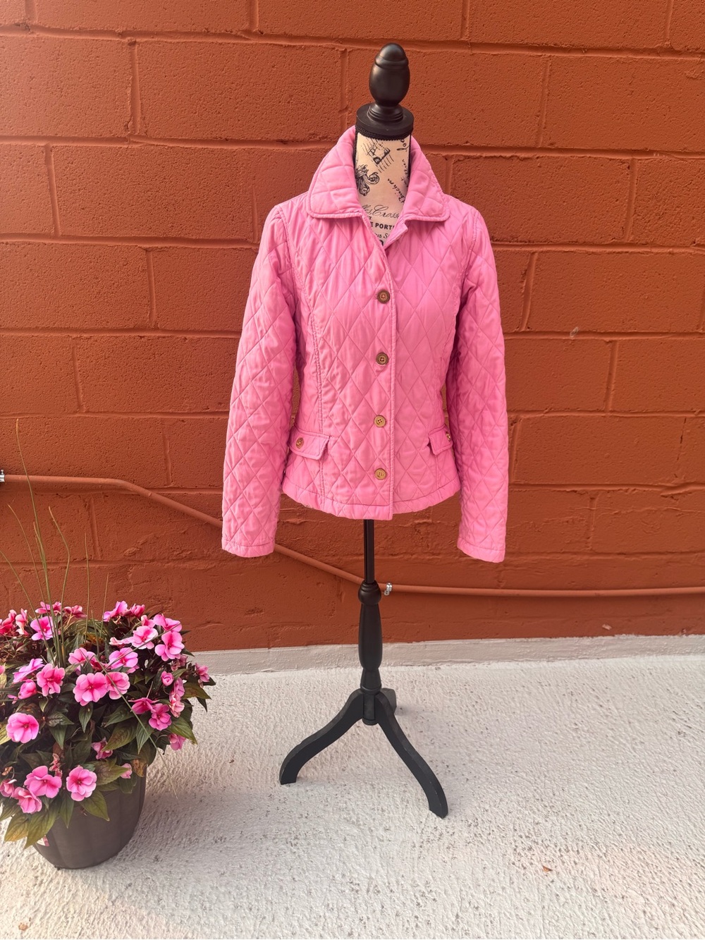 Lilly Pulitzer Classic Quilted Pink Women’s Jacket in Size 8 in GUC